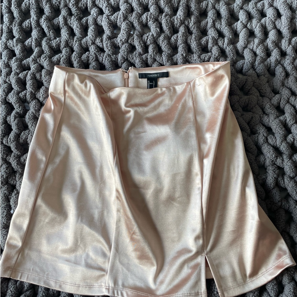 Satin skirt